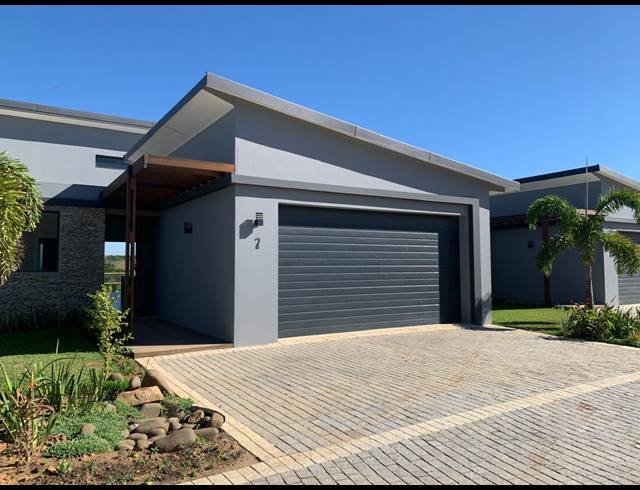 3 BEDROOM TOWNHOUSE FOR SALE IN SALT ROCK